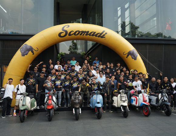 RIDERS SCOMADI DAN KOMUNITAS SKUTER BERGABUNG PADA ACARA SCOMADI SUNDAY BREAKFAST & RIDE.